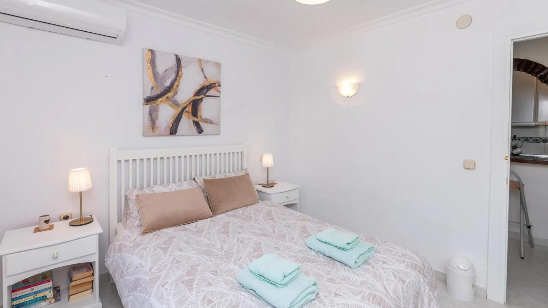 Spacious 3Br In Miraflores Near All Amenities Malaga Spain