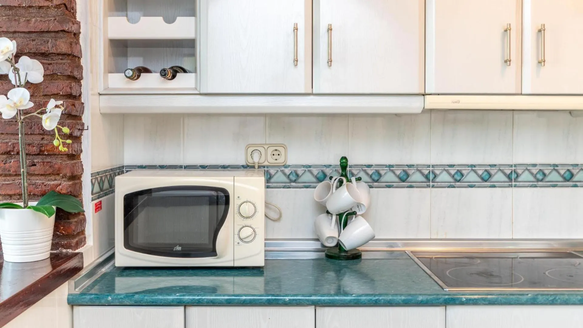 Spacious 3Br In Miraflores Near All Amenities Malaga Apartment