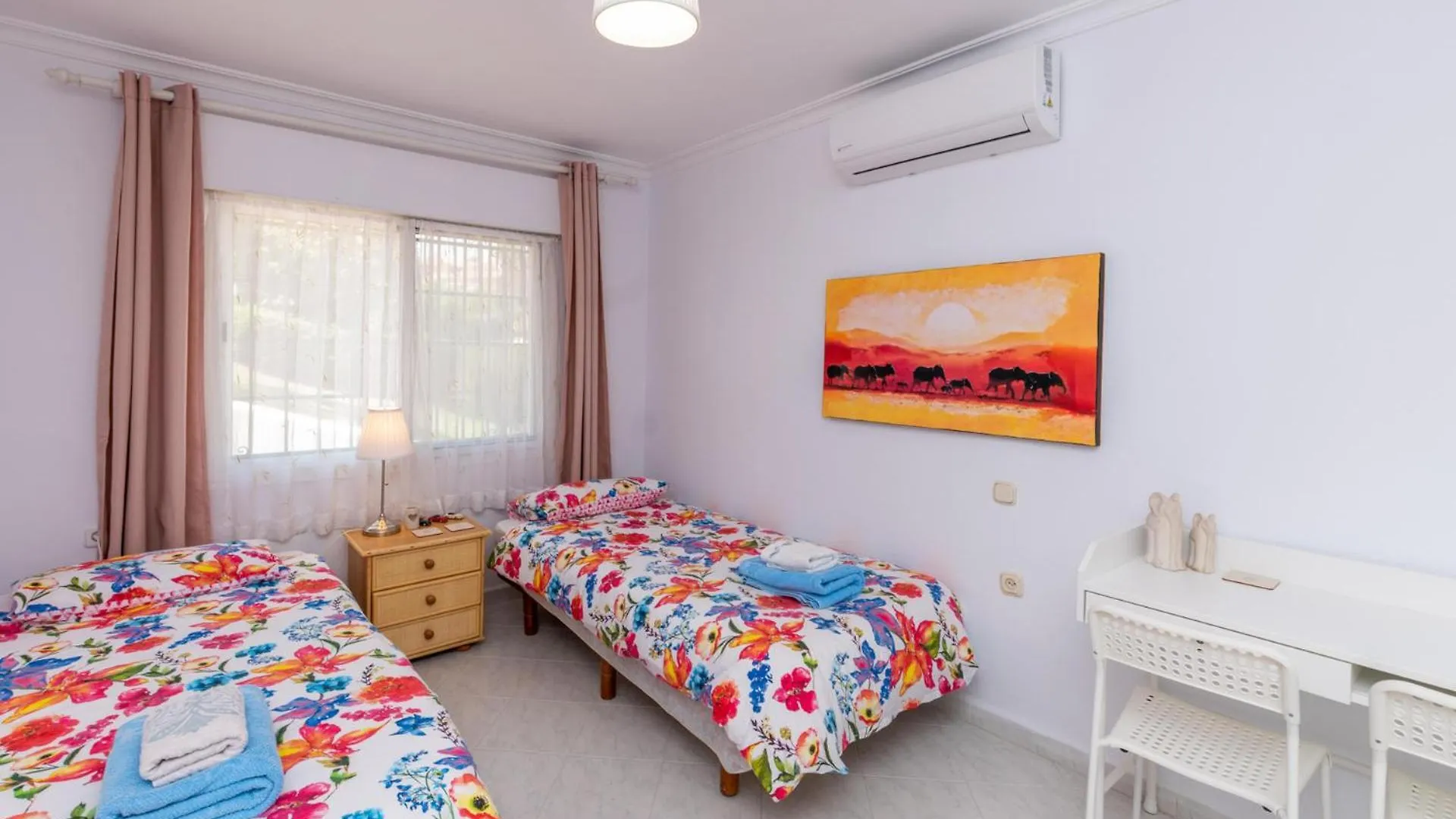 Spacious 3Br In Miraflores Near All Amenities Malaga Spain